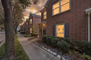 834 W Heights Hollow Ln, Houston, TX 77007 - Photo 2