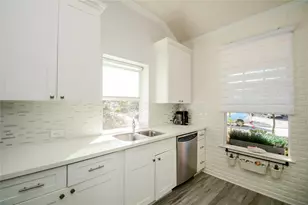 10 Tealight Pl, Tomball, TX 77375 - Photo 16