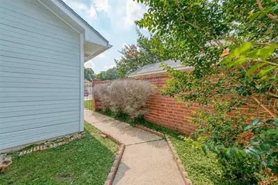 9310 Corner Oaks Ln, Houston, TX 77036 - Photo 4