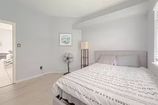 9310 Corner Oaks Ln, Houston, TX 77036 - Photo 30