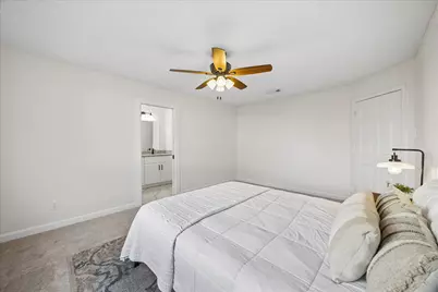 15643 Meadow Village Drive, Houston, TX 77095 - Photo 14