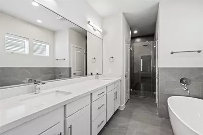 3916 Willowbend Point Drive, Houston, TX 77025 - Photo 14