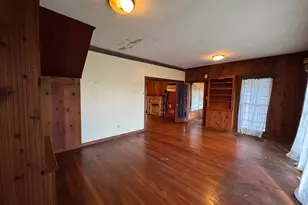 1108 W Park Ave, Orange, TX 77630 - Photo 2