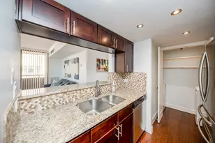 3525 Sage Rd, Houston, TX 77056 - Photo 10