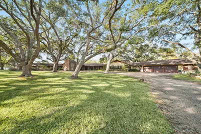 629 County Road 133, Alvin, TX 77511 - Photo 4