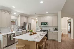 262 Misty Dawn Dr, The Woodlands, TX 77385 - Photo 6