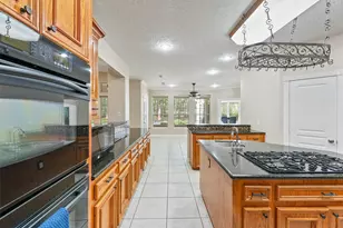 21927 Kimberlys Point, New Caney, TX 77357 - Photo 16