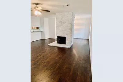 75 E Village Knoll Circle, The Woodlands, TX 77381 - Photo 4