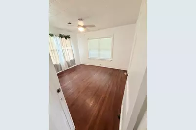 428 10th Avenue North, Texas City, TX 77590 - Photo 4