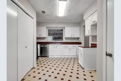 10314 Staghill Drive, Houston, TX 77064 - Photo 6