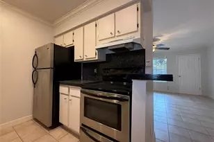 2250 Bering Dr, Houston, TX 77057 - Photo 8