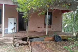 1201 Cummings St, Palestine, TX 75801 - Photo 2