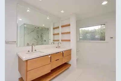 10603 Riverview Drive, Houston, TX 77042 - Photo 32