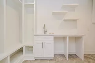 10603 Riverview Dr, Houston, TX 77042 - Photo 46