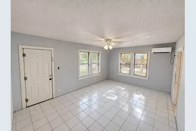 113 W Lobit Street, Baytown, TX 77520 - Photo 12