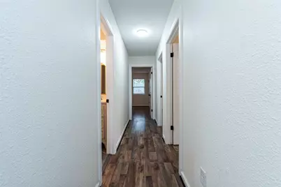 713 S 7th Street, La Porte, TX 77571 - Photo 18