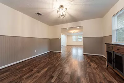 713 S 7th Street, La Porte, TX 77571 - Photo 12