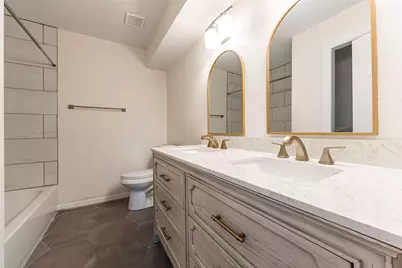 713 S 7th Street, La Porte, TX 77571 - Photo 28