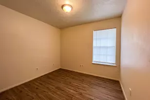 707 Ruth Ct, Navasota, TX 77868 - Photo 6