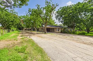 1922 Abilene, League City, TX 77573 - Photo 2