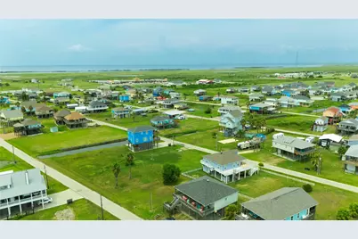 890 Gregory Lane, Crystal Beach, TX 77650 - Photo 4