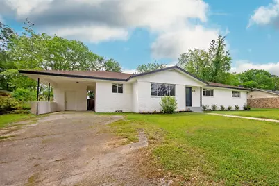 1105 Johnson Avenue, Lufkin, TX 75904 - Photo 1