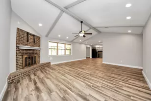 2804 Shady Creek Dr, Pearland, TX 77581 - Photo 8