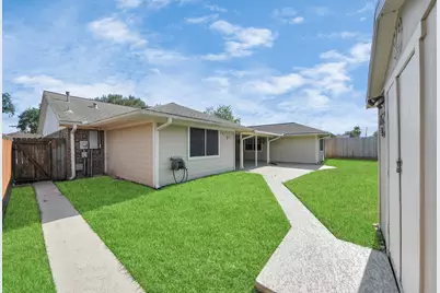 2804 Shady Creek Drive, Pearland, TX 77581 - Photo 38