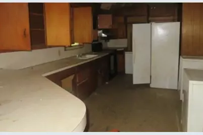 2959 Neches Street, Beaumont, TX 77701 - Photo 6