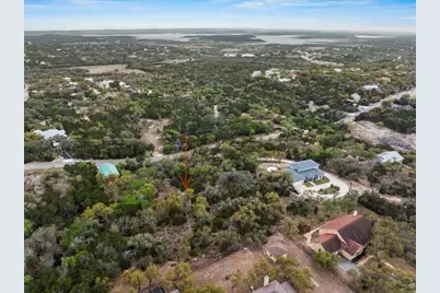 1040 Summit Bluff, Canyon Lake, TX 78133 - Photo 4