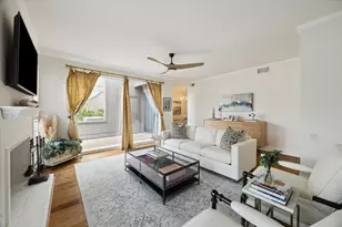 368 Litchfield Ln, Houston, TX 77024 - Photo 4