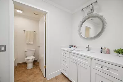 368 Litchfield Lane, Houston, TX 77024 - Photo 12