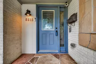 5511 Lymbar Dr, Houston, TX 77096 - Photo 2