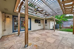 5511 Lymbar Dr, Houston, TX 77096 - Photo 38