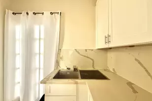 1427 Church St, Galveston, TX 77550 - Photo 10