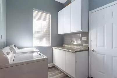 1421 20 1/2 Street, Huntsville, TX 77340 - Photo 14