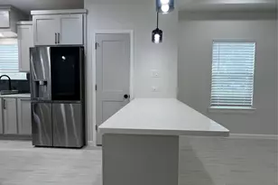 817 Center St, Richmond, TX 77469 - Photo 8