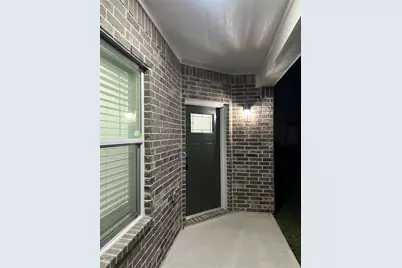 817 Center Street, Richmond, TX 77469 - Photo 2