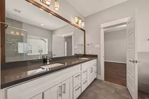 2010 St Charles St, Houston, TX 77003 - Photo 38