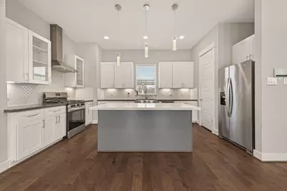 2010 Saint Charles Street, Houston, TX 77003 - Photo 12