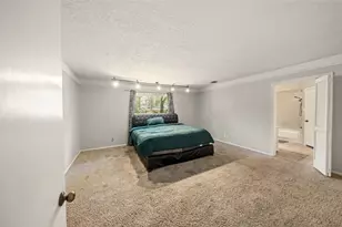 1223 Greenbriar Dr, Huntsville, TX 77340 - Photo 18