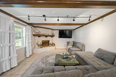 1223 Green Briar Drive, Huntsville, TX 77340 - Photo 14