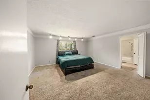 1223 Greenbriar Dr, Huntsville, TX 77340 - Photo 18