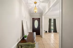 1223 Greenbriar Dr, Huntsville, TX 77340 - Photo 2