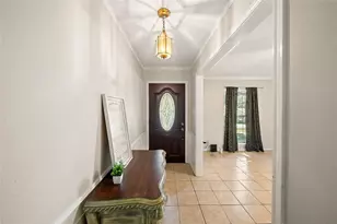 1223 Greenbriar Dr, Huntsville, TX 77340 - Photo 2