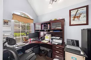 507 Stephen F Austin Dr, Conroe, TX 77302 - Photo 6