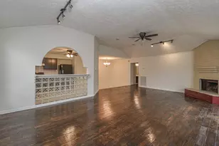 16126 New Field Dr, Houston, TX 77082 - Photo 2