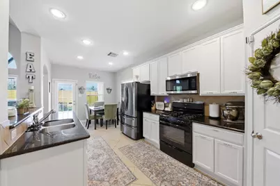 929 Bay Sky Way, Seabrook, TX 77586 - Photo 12