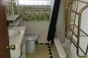 8413 Darlington Dr, Houston, TX 77028 - Photo 6