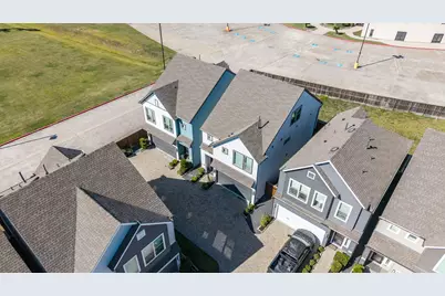 968 Ford Pines Lane, Houston, TX 77091 - Photo 32